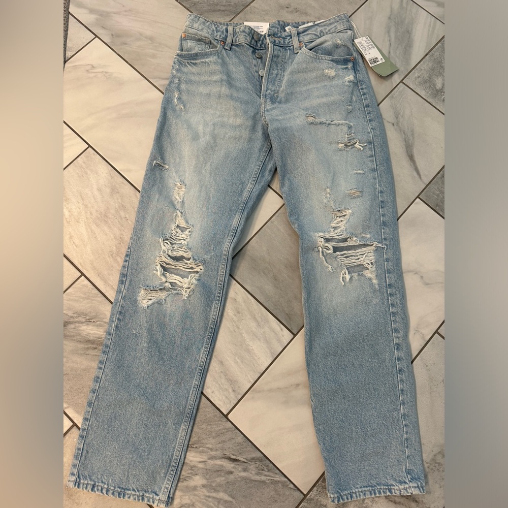 H&M distressed jeans.
